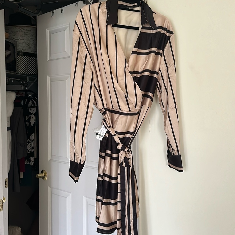 Faux wrap satin dress xl